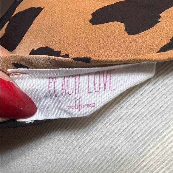 Peach Love California Animal Print Blouse - Picture 4 of 4